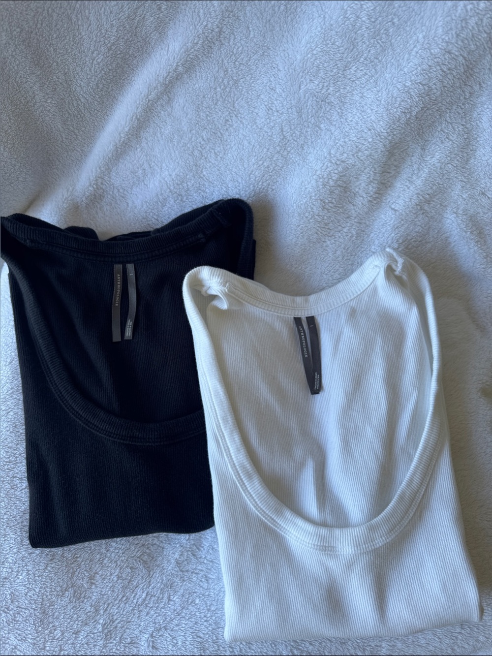 Anthropologie Scoop Neck Muscle Tanks ribbed in Black and White set of 2 Sz Lg